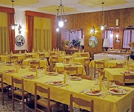Hotel Milano 3*
